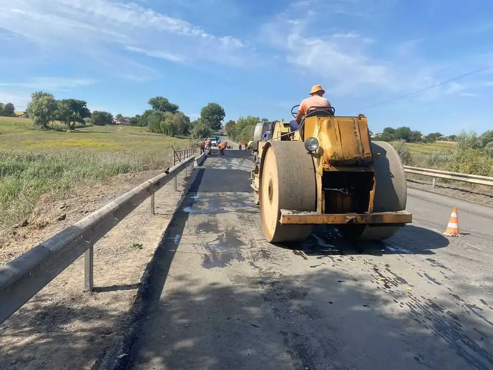 На Кіровоградщині відремонтують дорогу Джулинка-Гайворон-Благовіщенське