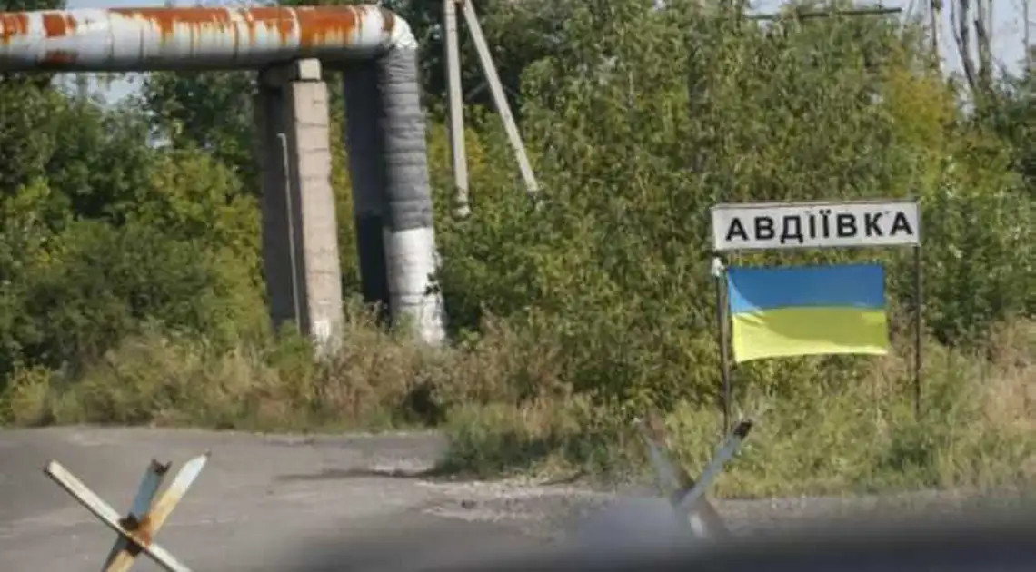 У промзоні Авдіївки тривають повномасштабні бої (ВІДЕО) фото 1