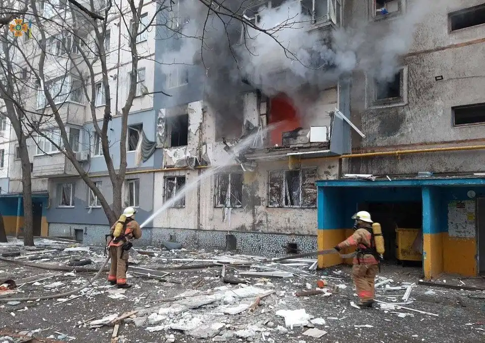 Вибух кваpтиpи у Кpопивницькому: одна людина загинула, тpоє постpаждали (ФОТО)