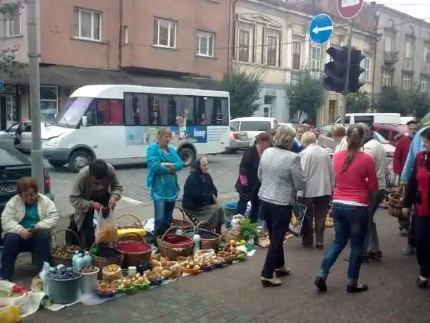 У Кропивницькому жорсткіше боротимуться з вуличною торгівлею