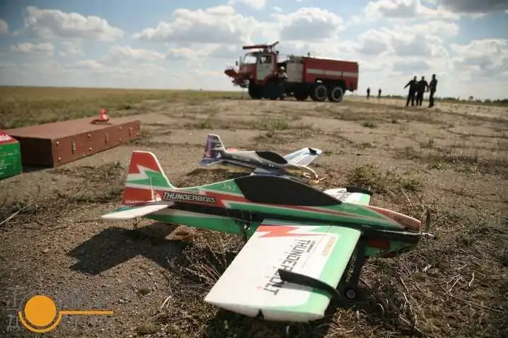 Сьогодні над Кіровоградом піднімалися ракети та літаки (ФОТОРЕПОРТАЖ) фото 1