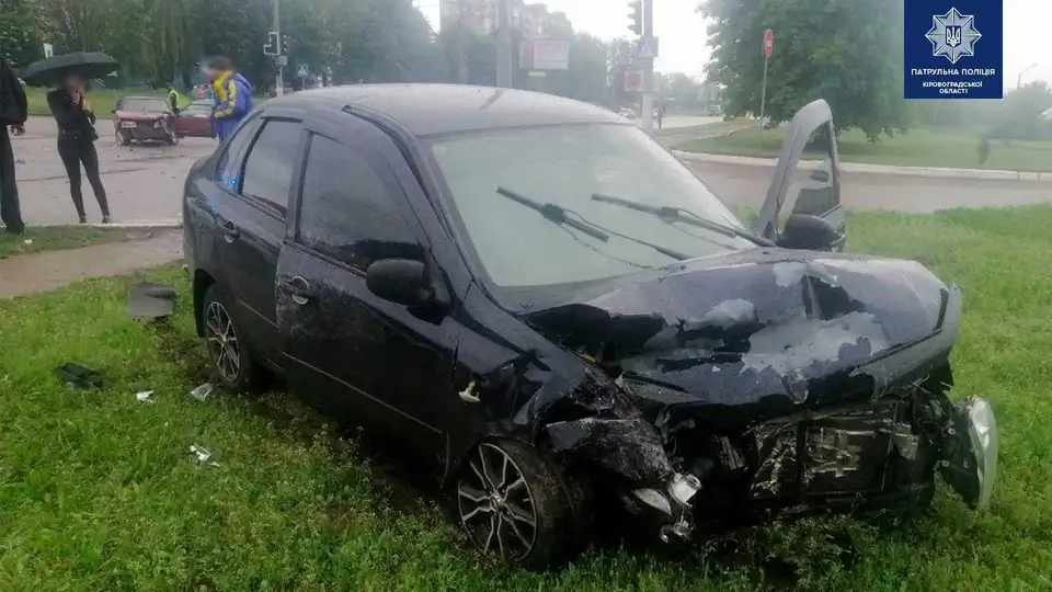 У Кропивницькому сталася ДТП, внаслідок якої постраждали двоє людей (ФОТО)