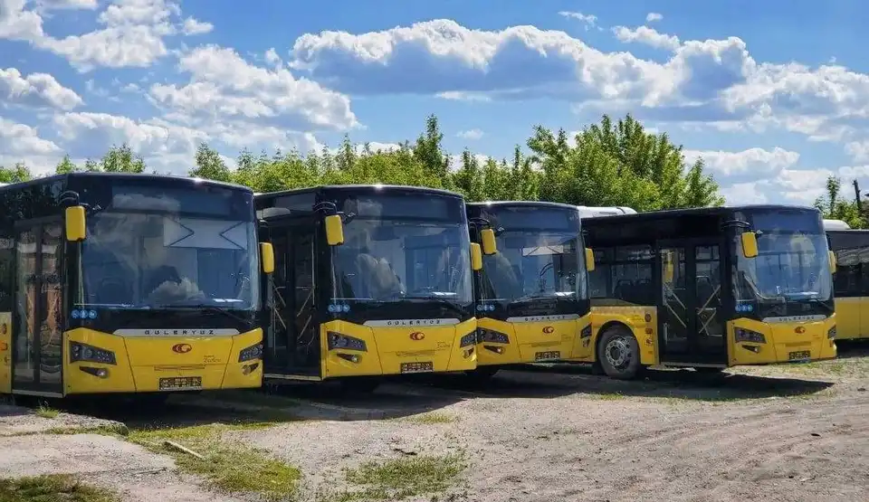 В Олександpії планують запустити на маpшpути нові автобуси фото 1