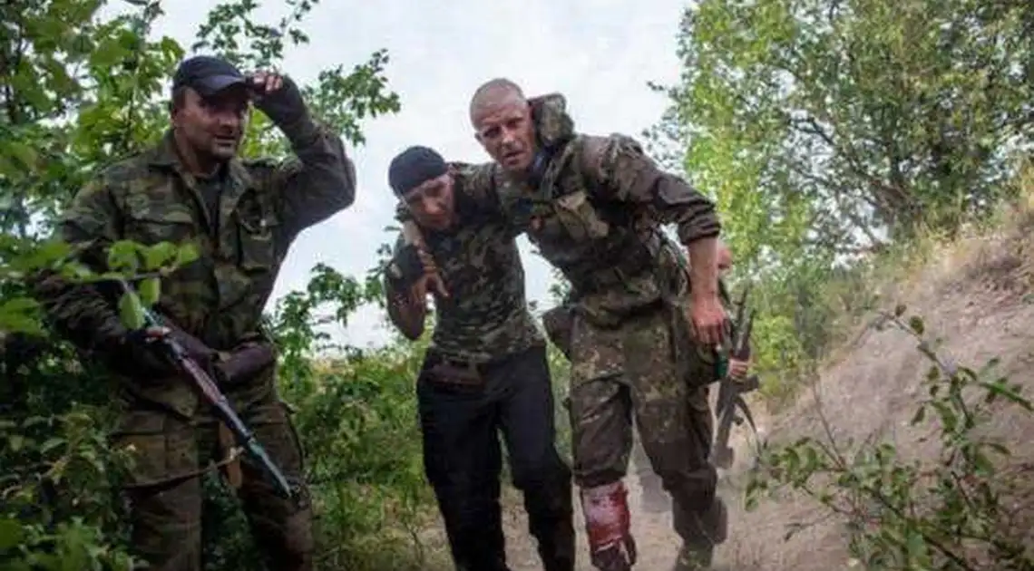 Бойовики залишилися без медикаментів: ватажки банди втекли в Росію з "общаком" фото 1