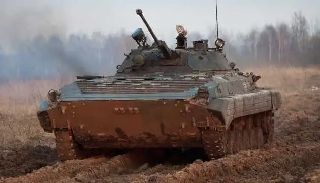 БМП бойовиків «промацали» Водяне, ЗСУ відкрили вогонь на ураження (ВІДЕО) фото 1