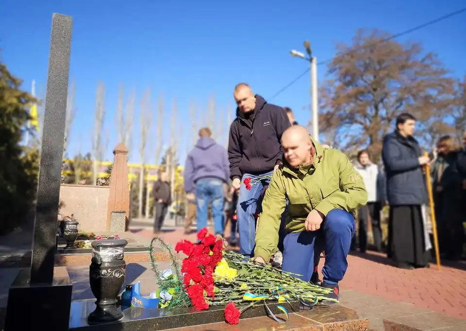 У Кропивницькому вшанували пам’ять героїв, які загинули в бою під Дебальцевим (ФОТО)