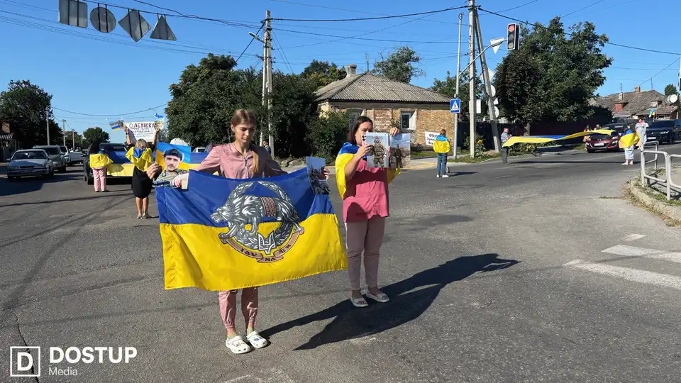 Пам'ять загиблих спецпризначенців вшанували у Кропивницькому: акції провели у кількох локаціях