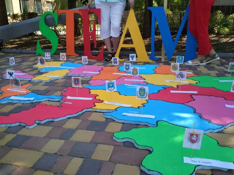 Для дітей Кіровоградщини влаштували феєричний науковий пікнік (ФОТО)