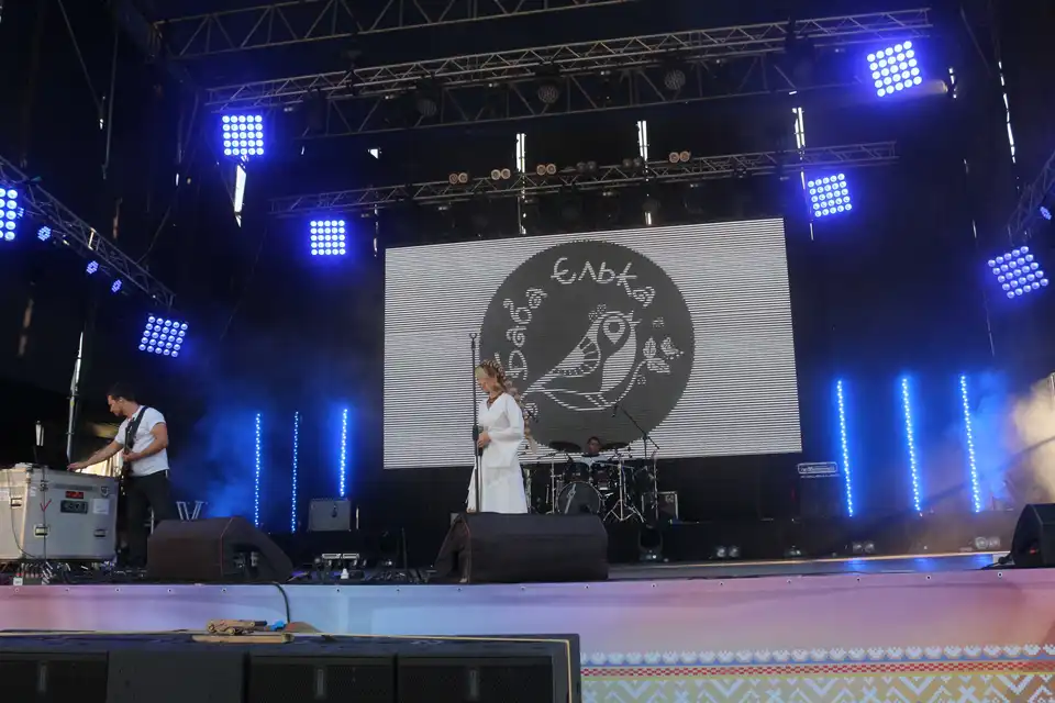 "Рок на Інгулі": у Кpопивницькому пpоходить святковий концеpт  (ФОТОPЕПОPТАЖ) фото 12