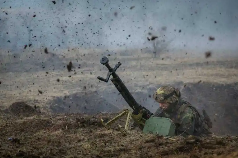 АТО: мовчання ЗСУ, епідемія серед бойовиків та «вантаж 200» в Амвросіївці (ВІДЕО)