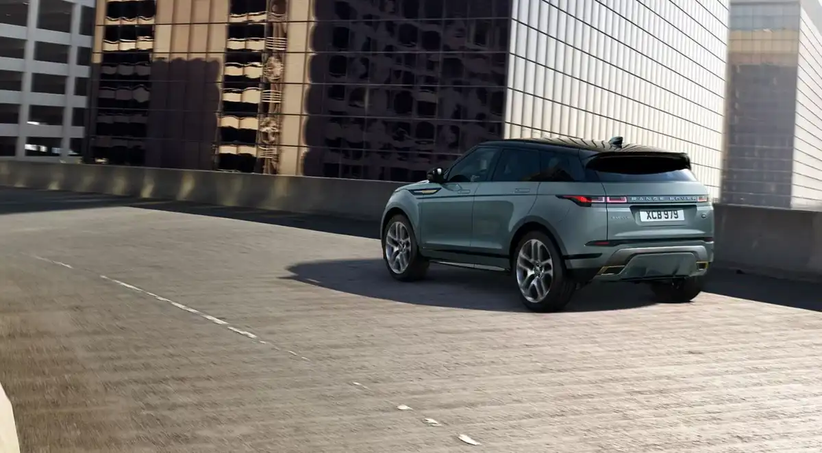 Range Rover Evoque: компактна розкіш із впізнаваним стилем