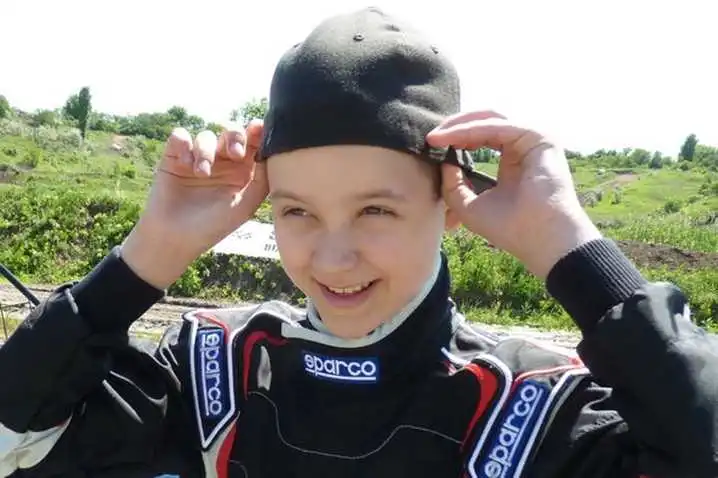 Олександрійський гонщик без нирки взяв золото на автокросі в Чернівцях фото 1