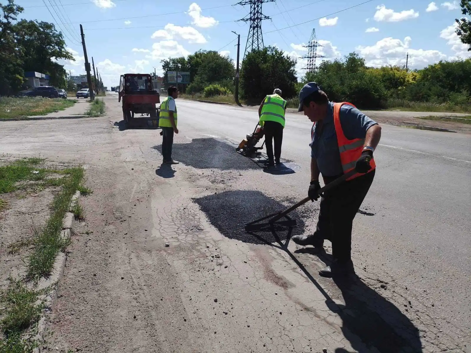 Кропивницький: в міськраді повідомили, де ремонтують дороги фото 1
