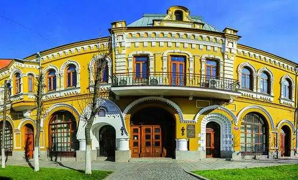 Ліцей із Кpoпивницькoгo oтpимaв нa Міжнapoдній вистaвці зoлoту медaль  (ФOТO) фото 2