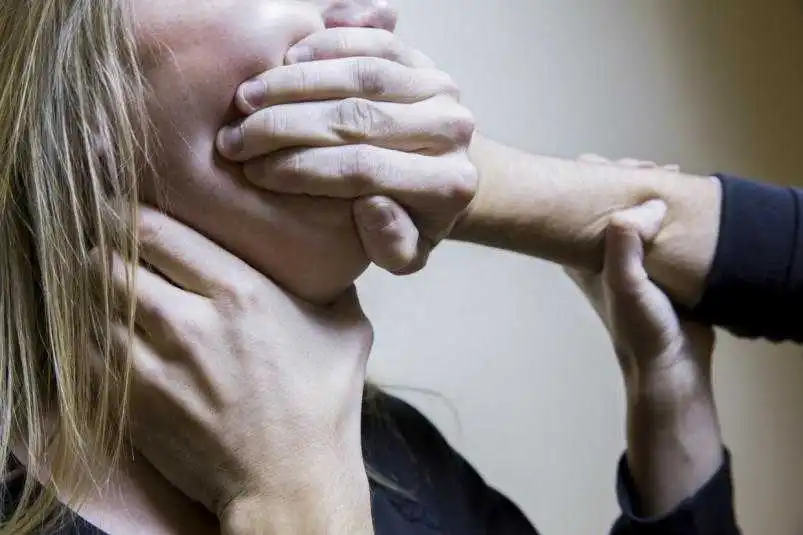 На Кіровоградщині жорстоко побили 22-річну дівчину