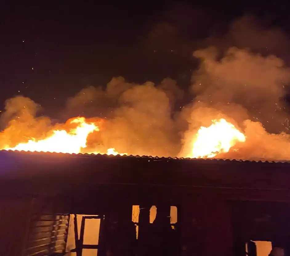 У Кропивницькому загорілися два поруч розташовані будинки (ФОТО)