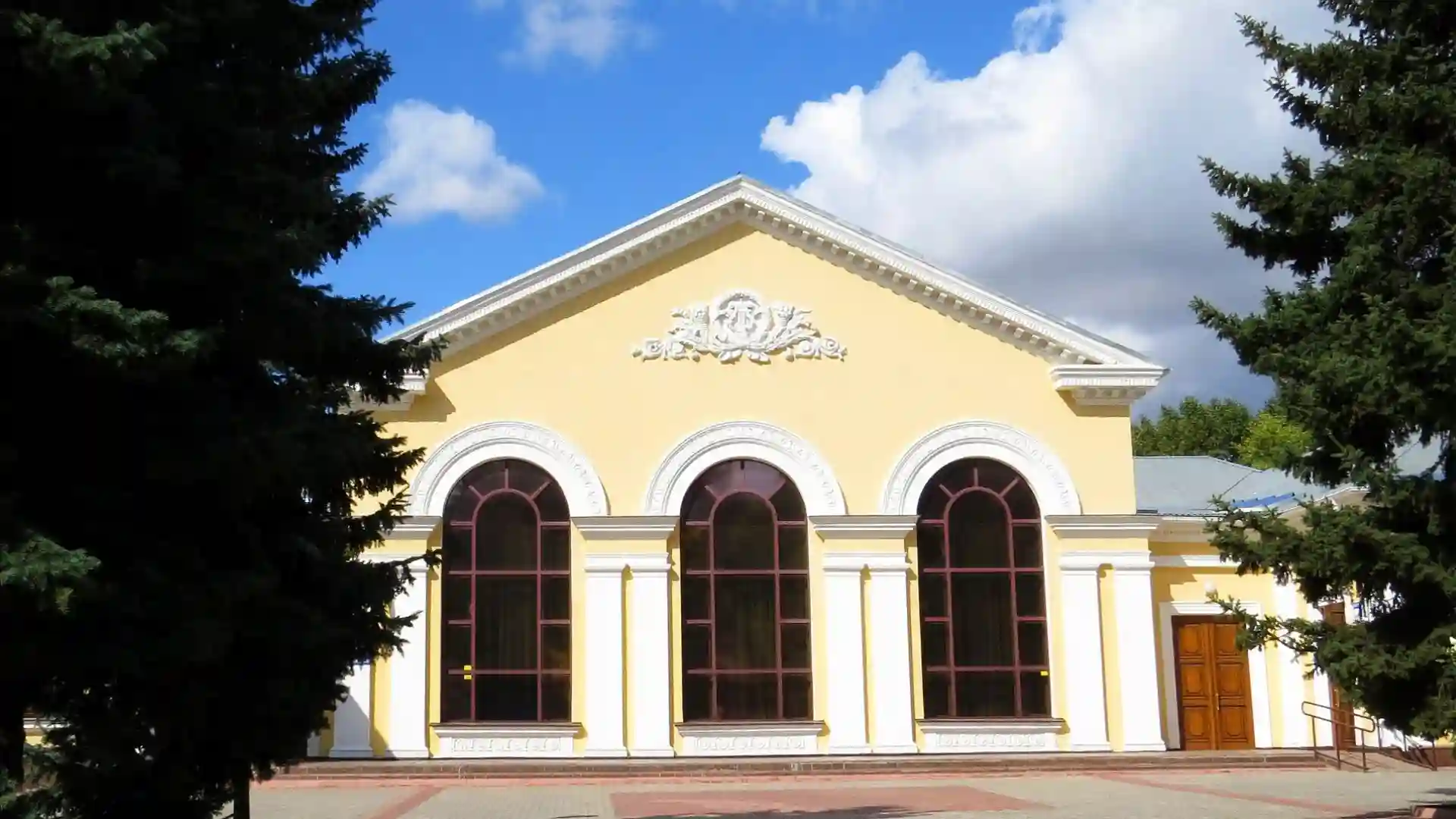 Кіровоградська обласна рада оголосила конкурс на нового очільника філармонії