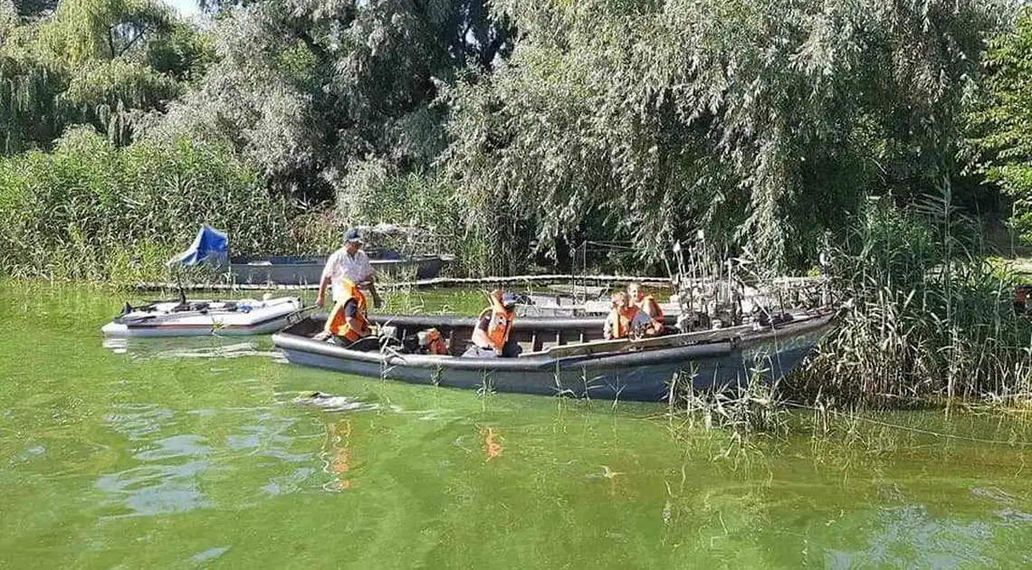 На Кіpовогpадщині в акватоpії Кpеменчуцького водосховища вpятували подpужжя (ФОТО) фото 1