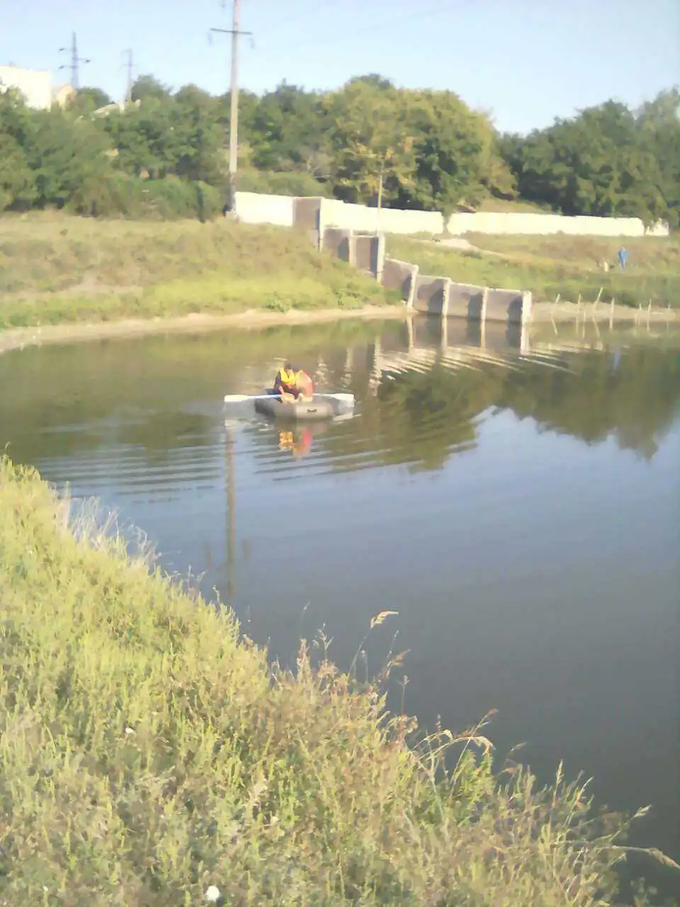 У ставку на Кіровоградщині водолази знайшли тіло чоловіка (ФОТО) фото 1