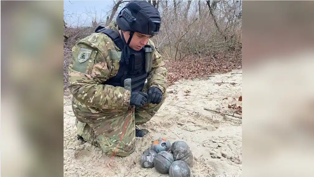 вибухотехнік