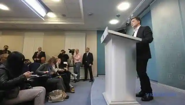 "Формула Штайнмаєра", обмін полоненими, розведення сил на Донбасі: найголовніше з брифінгу Зеленського фото 1