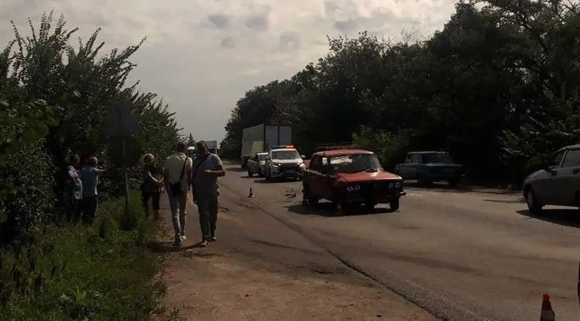 Поблизу Кропивницького зіткнулися 4 автівки, є постраждалий (ФОТО) фото 1