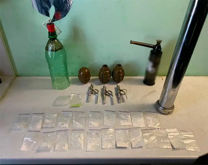 наркозбувачі