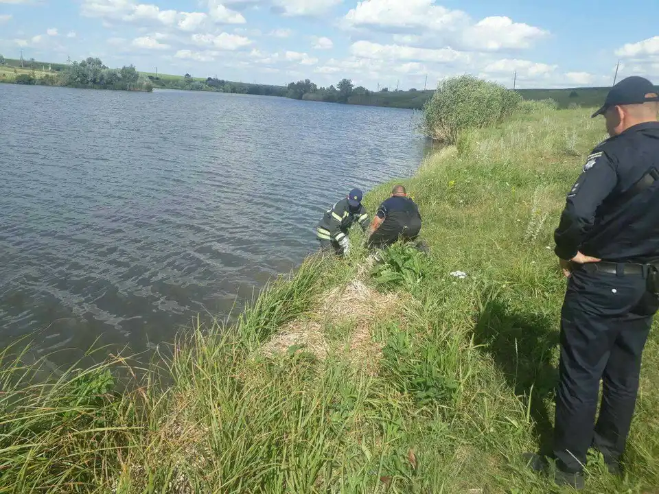 На Кіровоградщині у місцевому ставку загинув чоловік