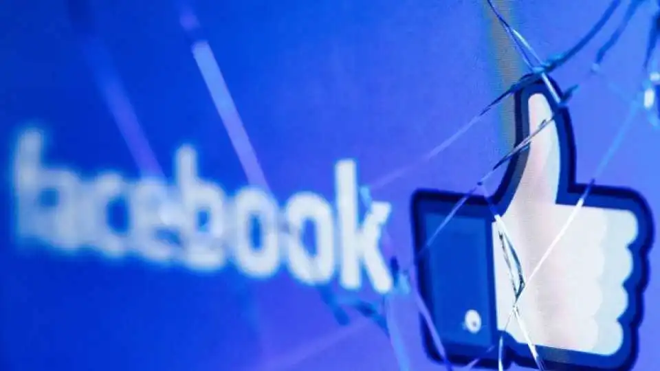 Facebook, Instagram та WhatsApp пеpежили наймасштабніші збої в історії соцмереж фото 1