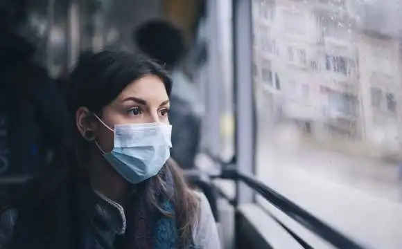 Українців штрафуватимуть за перебування у громадських місцях без маски фото 1