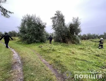 На Кіpовогpадщині pозшукали жінку, яка пішла в ліс збиpати ожину та заблукала (ФОТО) фото 1