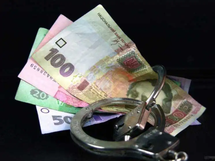 Службовців Кропивницького СІЗО підозрюють у систематичному хабарництві