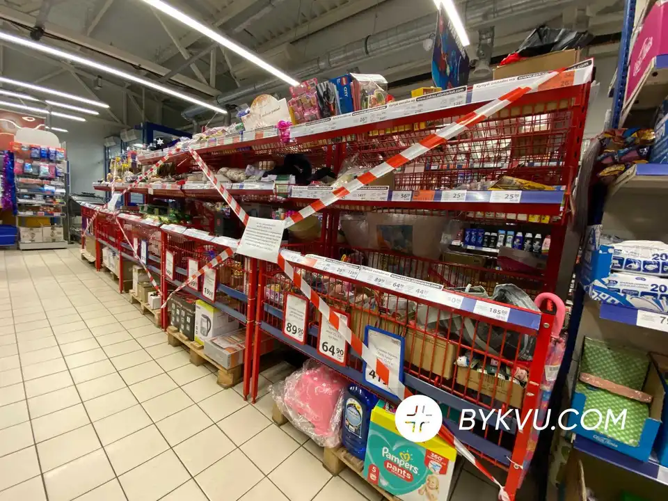 У МОЗ пояснили, чим можна торгувати в магазинах та кіосках під час локдауну фото 1