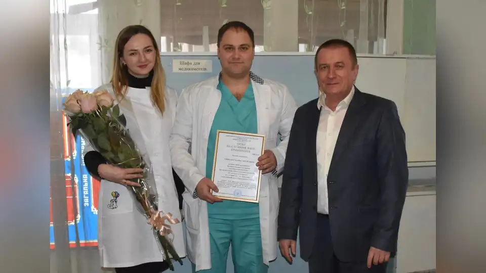 Лікарі, що отримали орден на житло