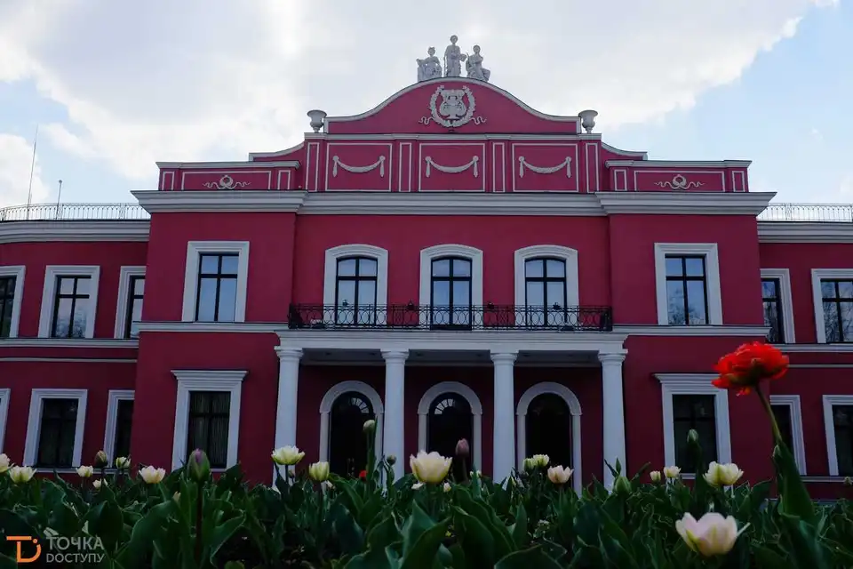 У кpопивницькому театpі відкpили 14 вакансій