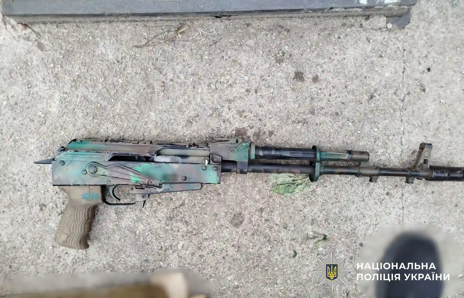 Автомат та понад 200 набоїв знайшли у жителя на Кіровоградщині