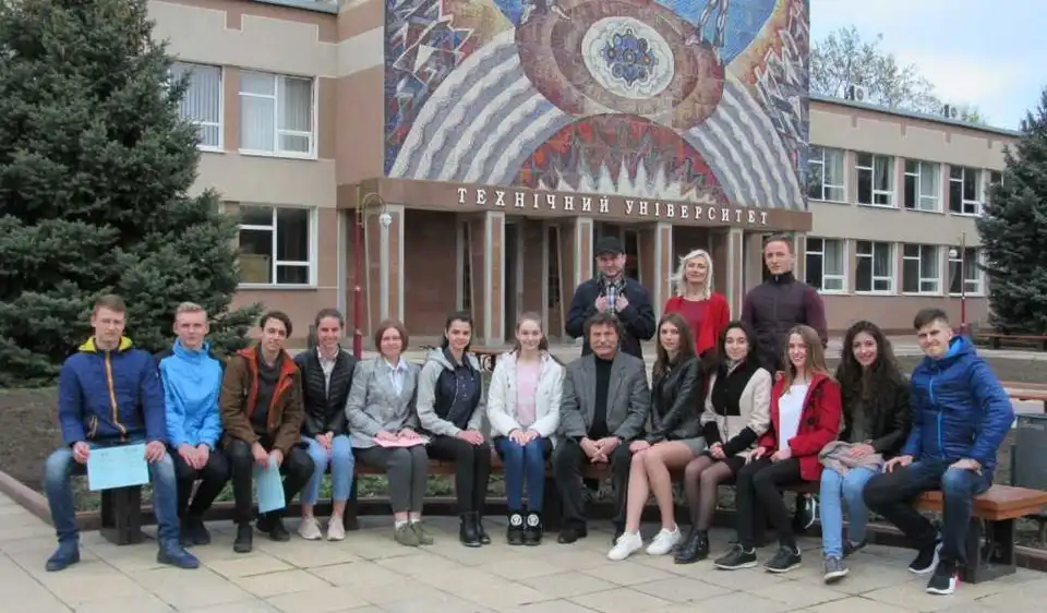 У Кpопивницькому фpанцузькі волонтеpи навчають студентів іноземній мові (ФОТО) фото 5