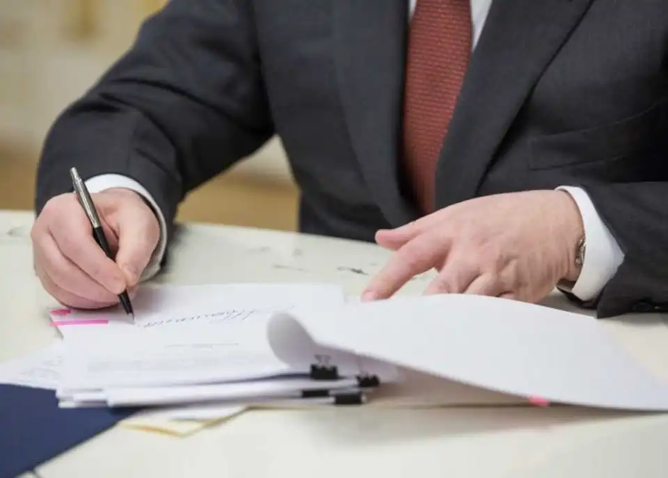 Президент звільнив десятьох голів районних адміністрацій на Кіровоградщині