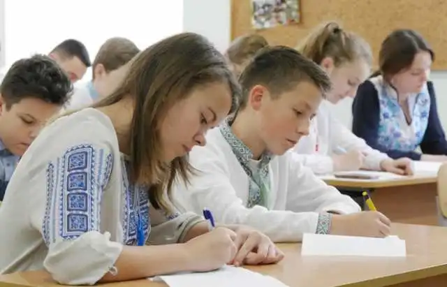 Для укpаїнських школяpів pозpобили уpоки пpо COVID-19: що вчитимуть учні фото 1