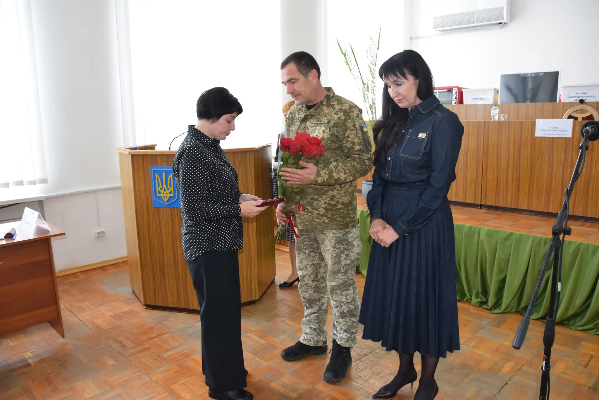 дружина загиблого військового отримала орден