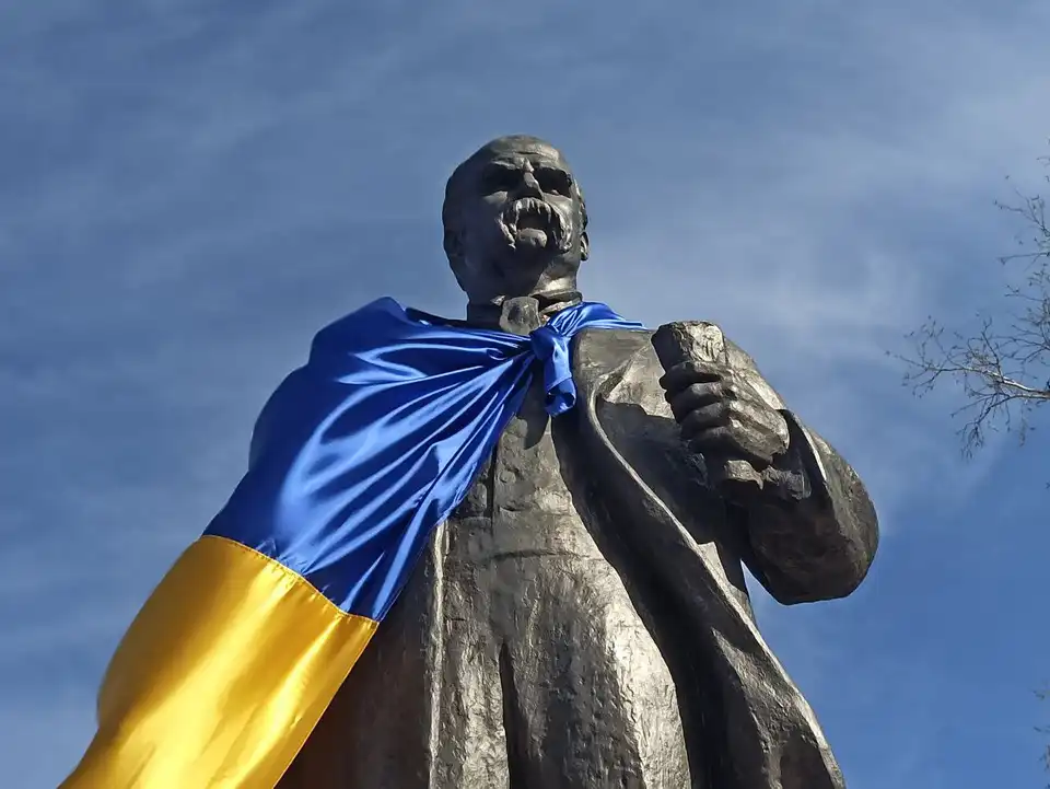 якою мовою розмовляють у Кропивницькому?