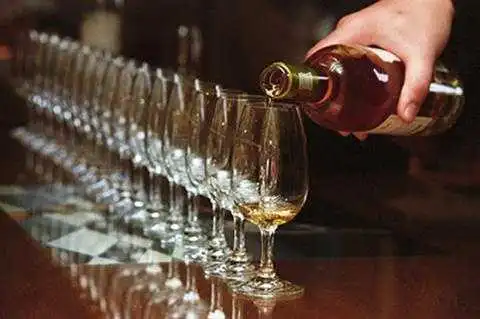 У Північній Кореї винайшли безпохмільний алкогольний напій фото 1