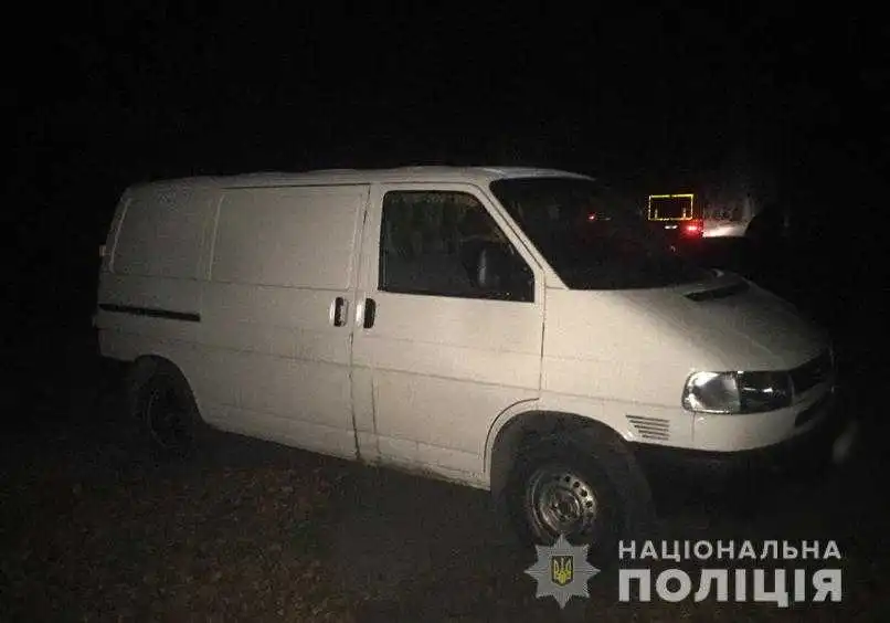 Викрадений на Кіровоградщині автомобіль знайшли в сусідній області