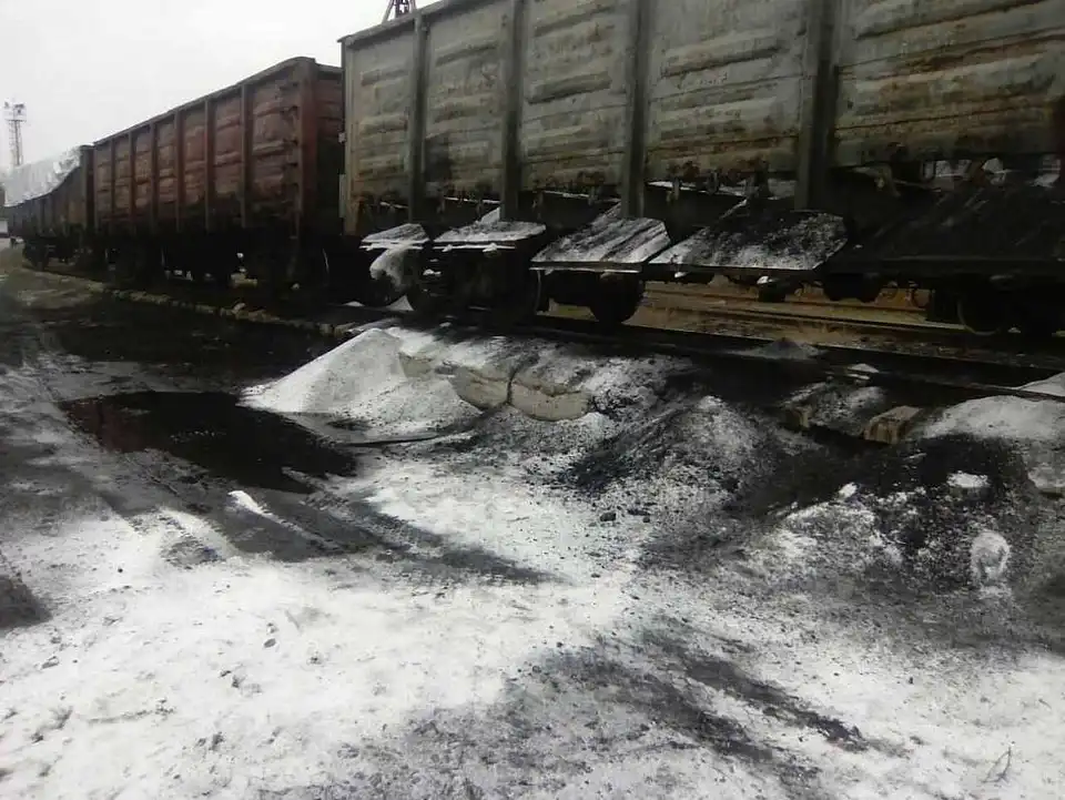 До Кропивницького привезли 207 тонн технічної солі (ФОТО) фото 2