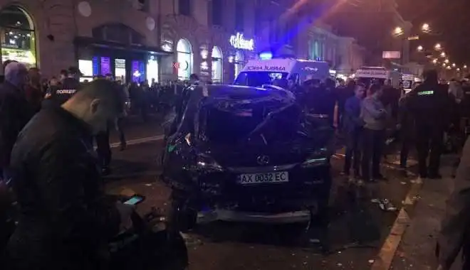 Страшна ДТП у центрі Харкова: всі подробиці (ФОТО, ВІДЕО 18+)