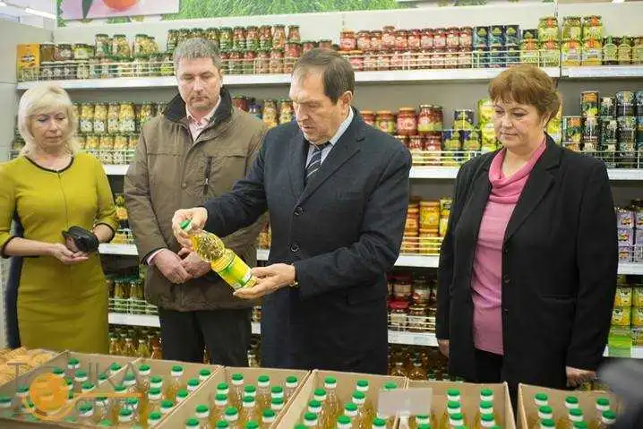У Кіровограді відсьогодні стали доступні продукти за соцкартками (ФОТО) фото 1