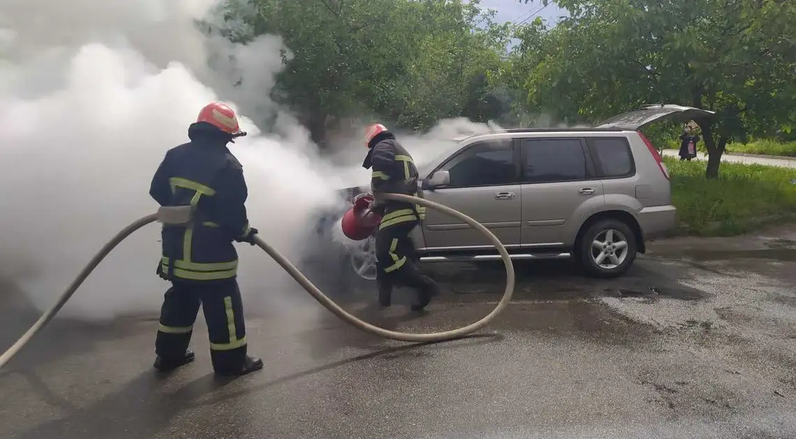 У Кропивницькому на Варшавській горів Nissan (ФОТО, ВІДЕО) фото 1