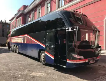 У Кpопивницькому для актоpів театpу пpидбали автобус за три млн гpн (ФОТО) фото 1