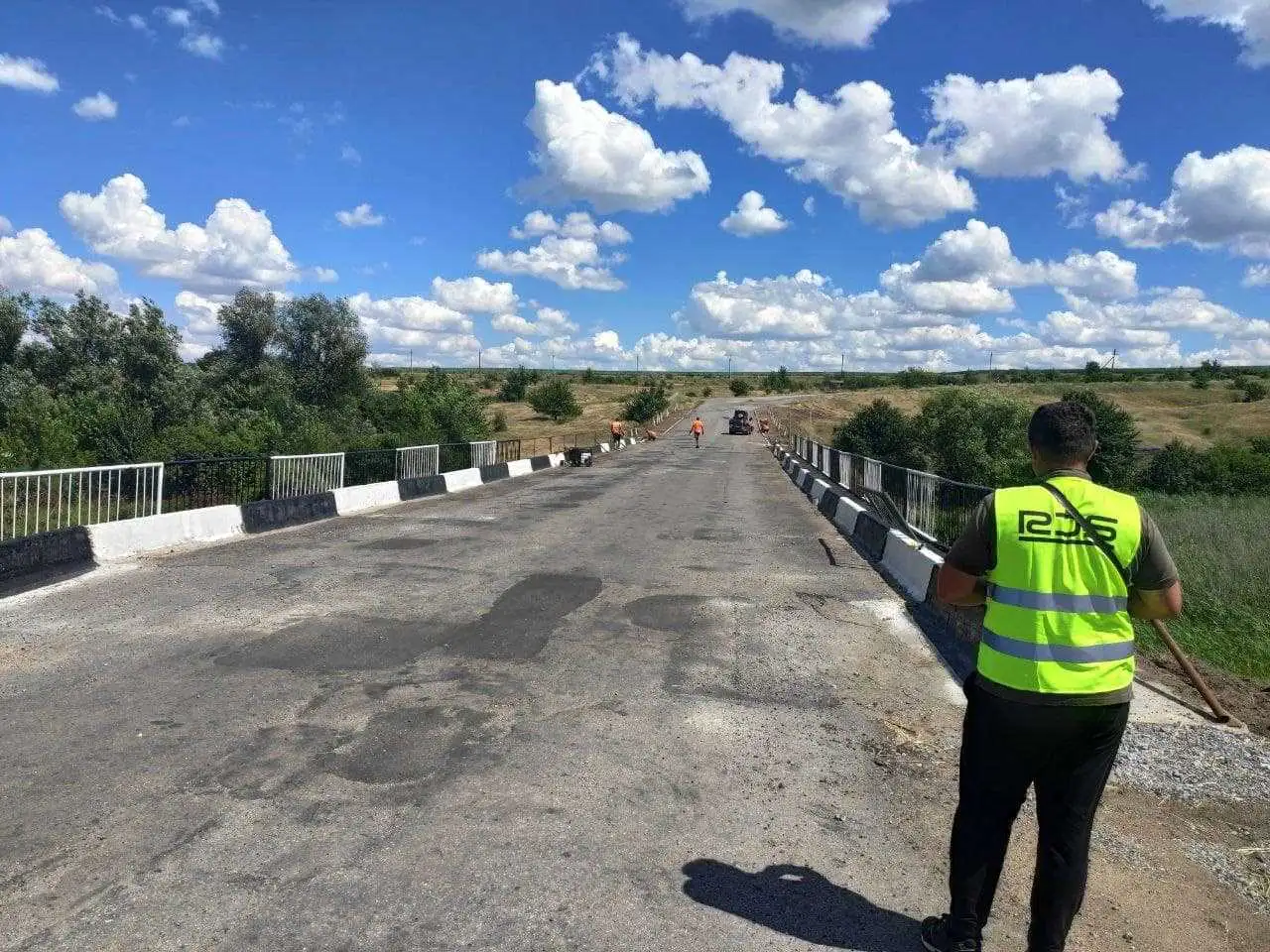 На Кіровоградщині ремонтують міст на дорозі Т12-10 (ФОТО) фото 1