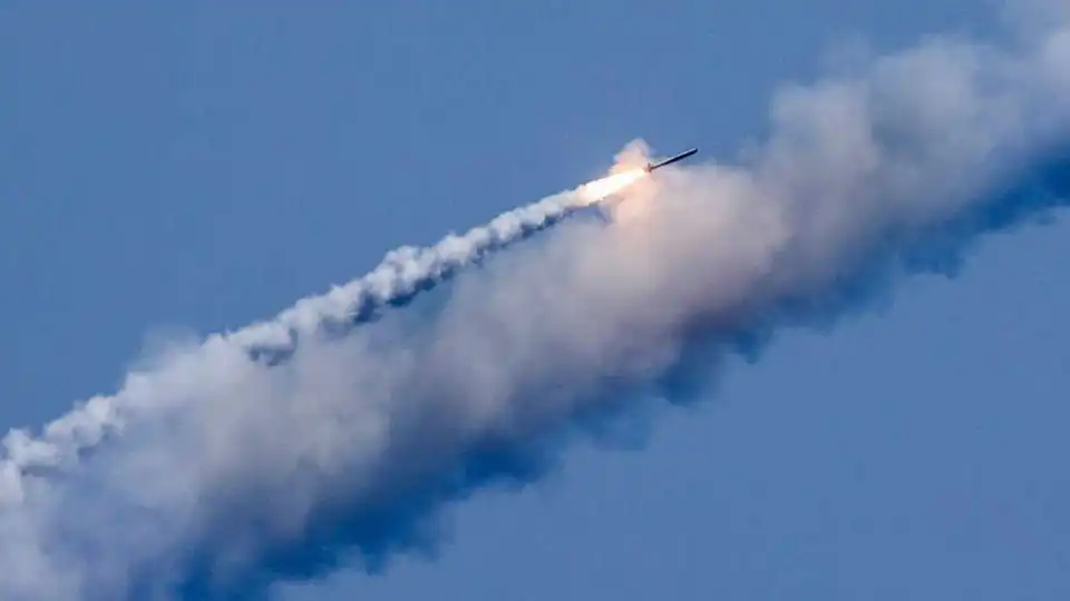 Над Кіровоградщиною сили ППО збили ворожу ракету фото 1